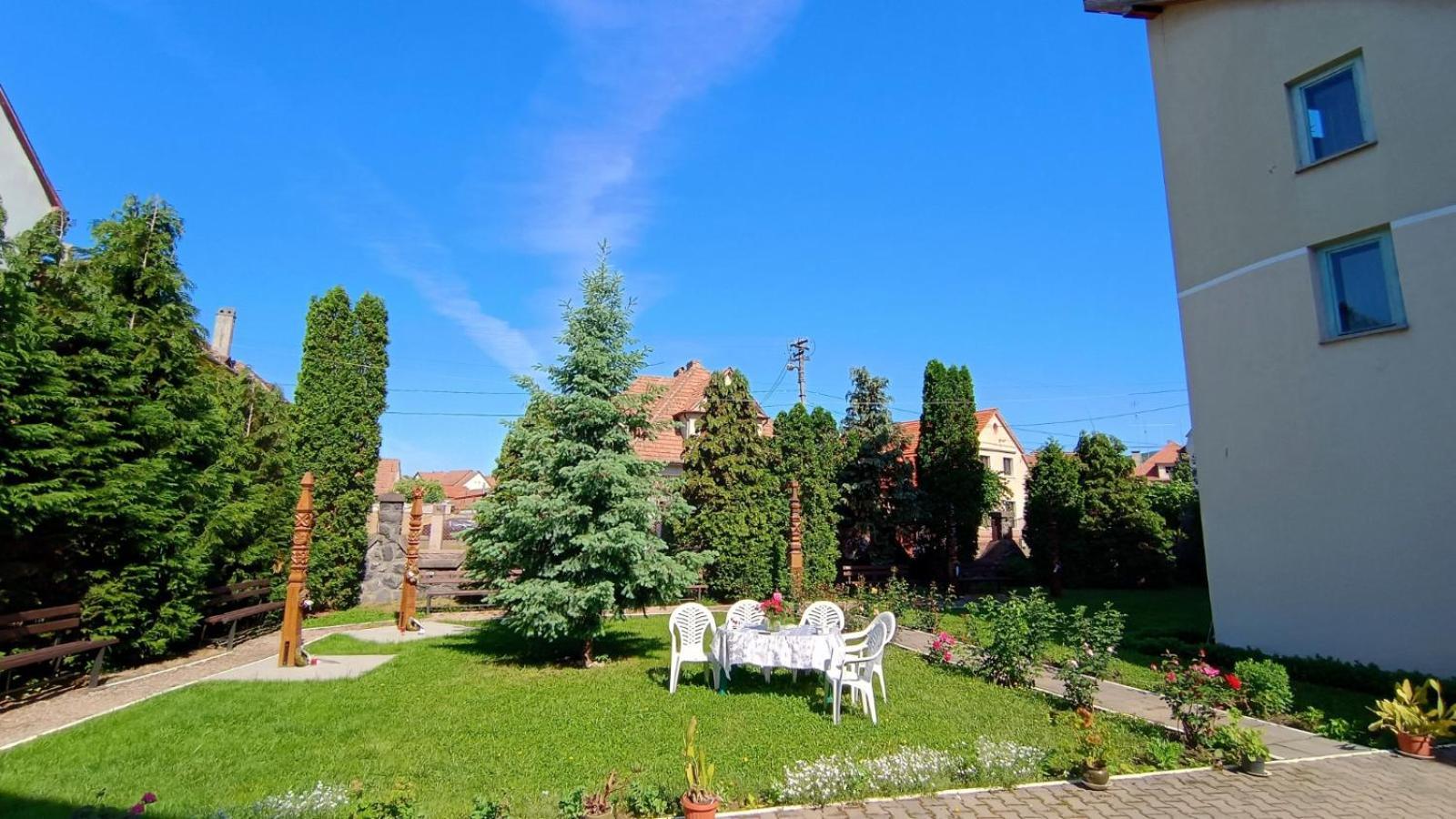 Centrul Gaudeamus Hostel Sighisoara Ngoại thất bức ảnh
